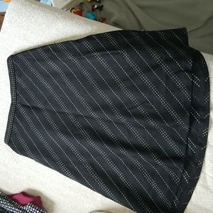 Talbots, petites, size 6, long, black and tan skirt